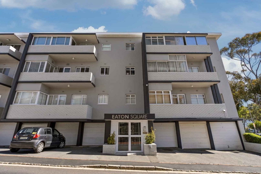 1 Bedroom Property for Sale in Green Point Western Cape